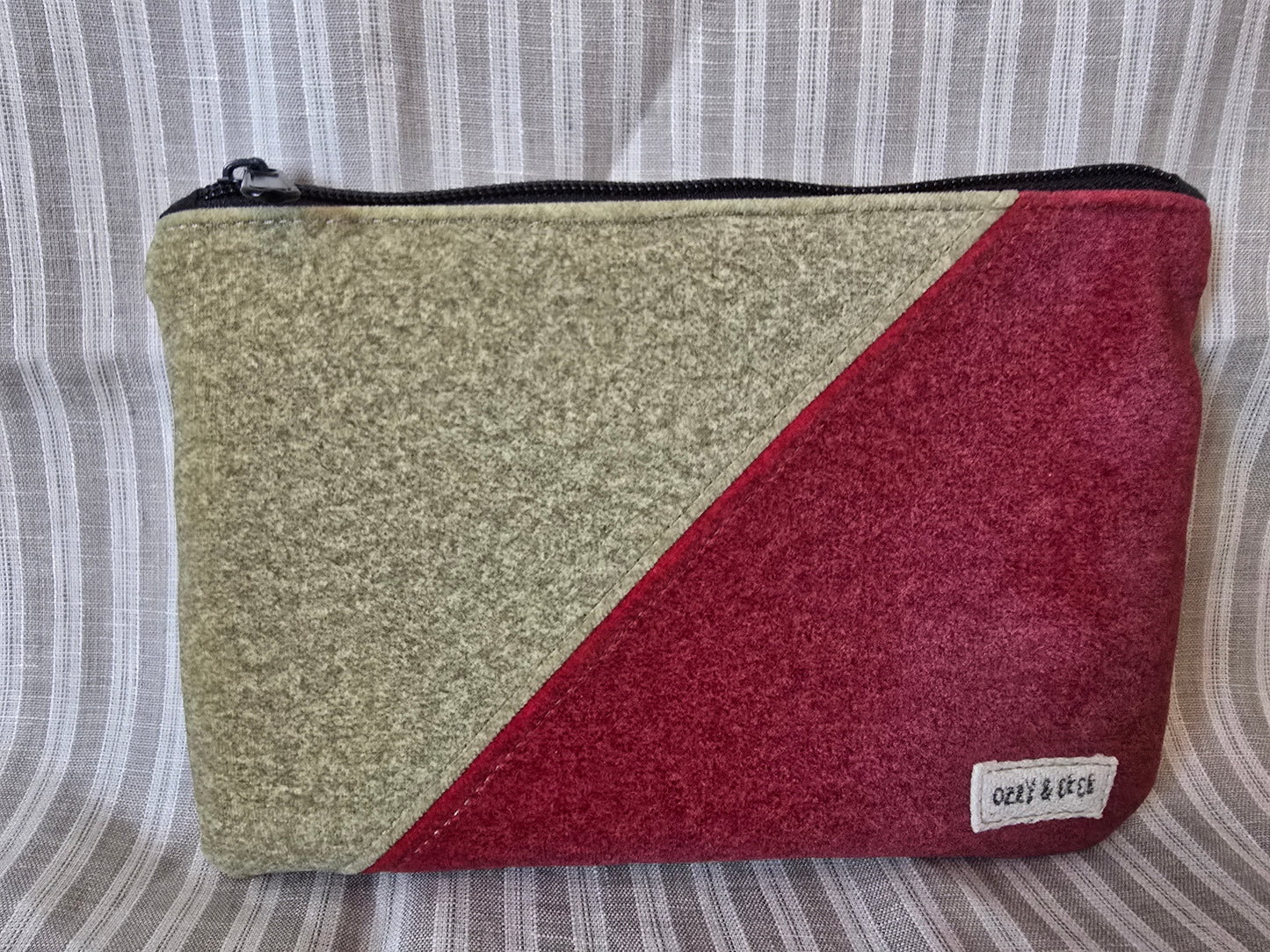 Everyday Flat Zipper Pouches - Red/Gold